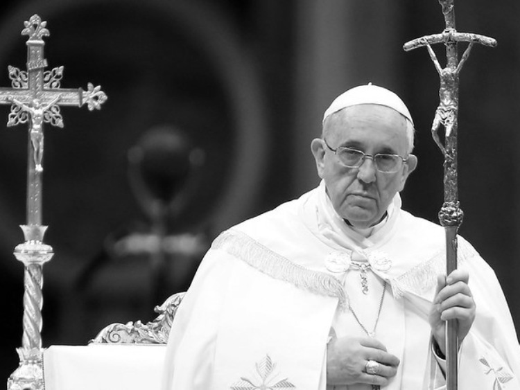 Papierz Franciszek nie żyje. Powrócił do domu Ojca.